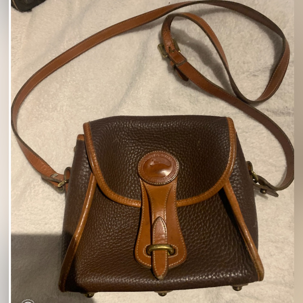 Vintage Dooney & Bourke All-Weather Leather Essex Crossbody